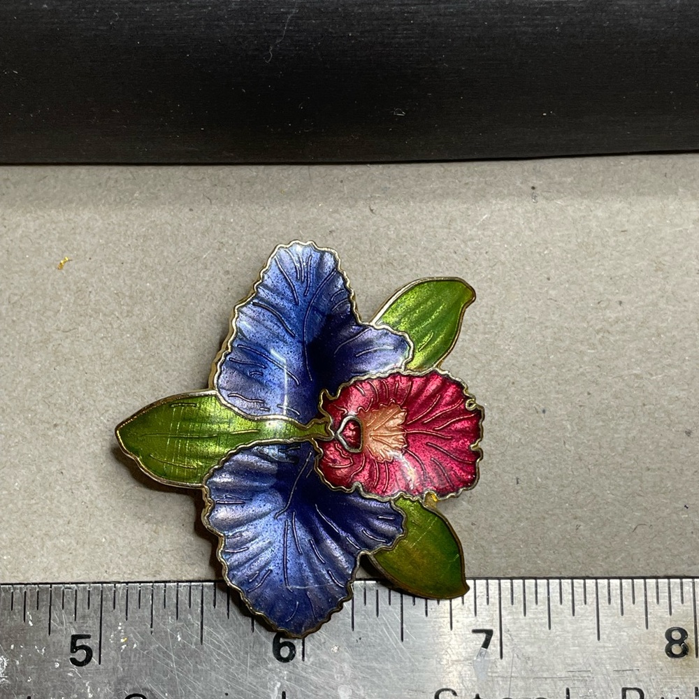 Cloisonné Orchid Flower Periwinkle & Pinks Gold Tone 3D Vintage 2” Brooch - Picture 9 of 14